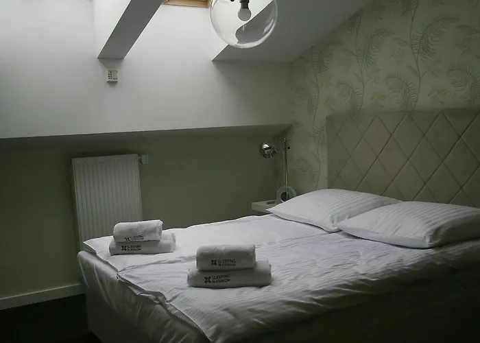 3 Minutes Old Town דירה קרקוב